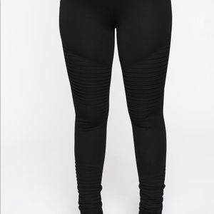 NWOT Fashion Nova Motto Leggings